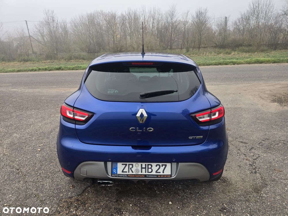 Renault Clio - 11
