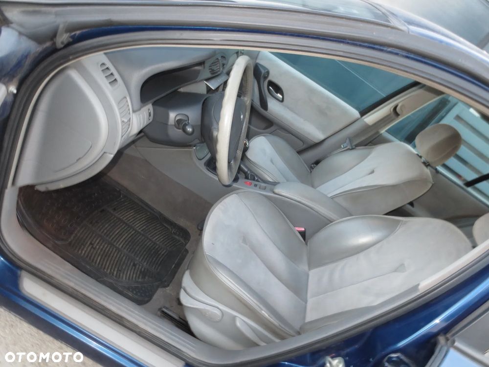 Renault Laguna 1.8 Alize - 10
