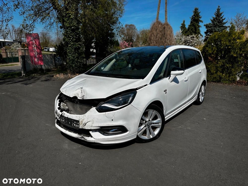 Opel Zafira - 1