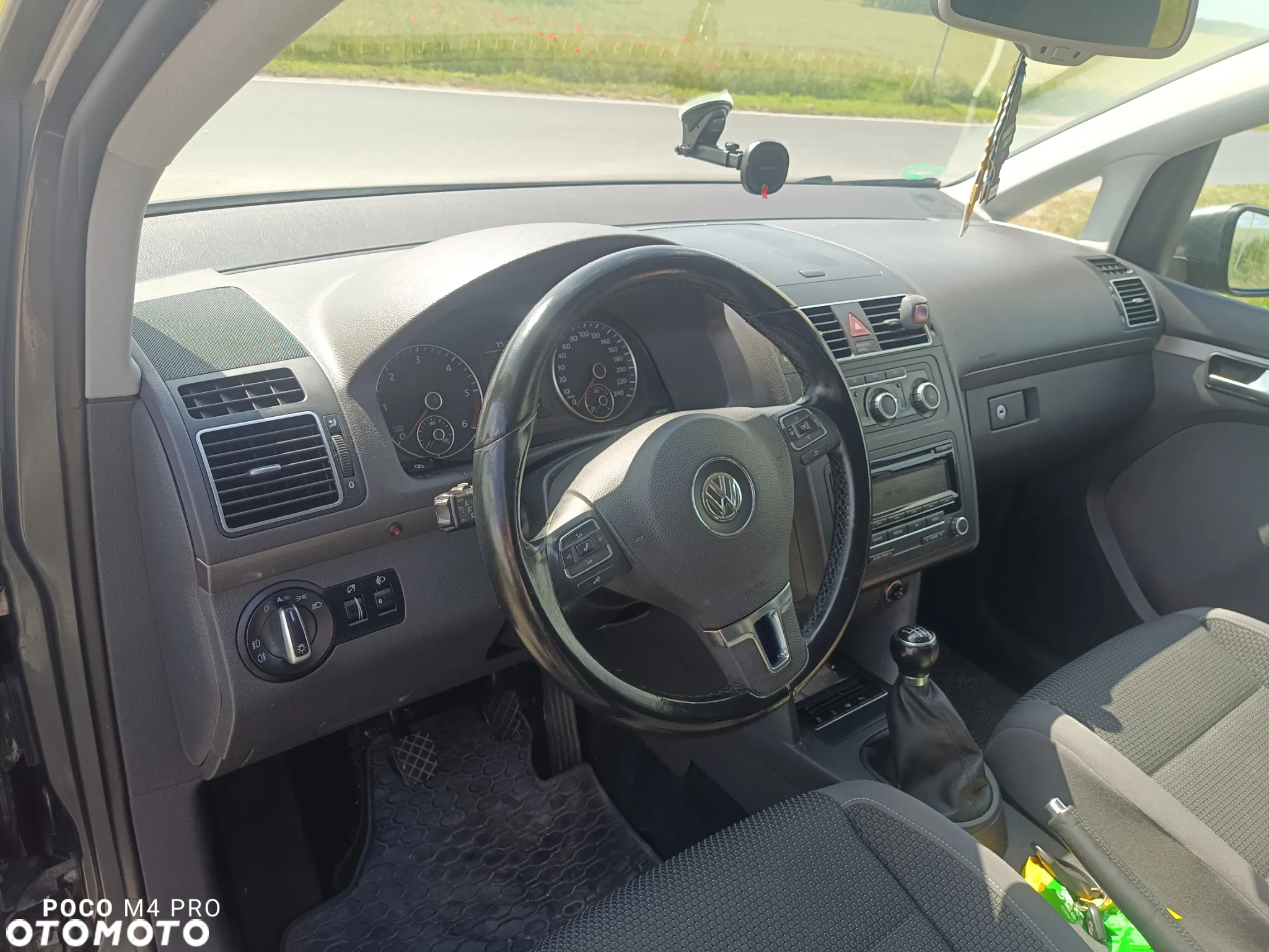 Volkswagen Touran 1.6 TDI DPF BlueMot Comfortline - 10
