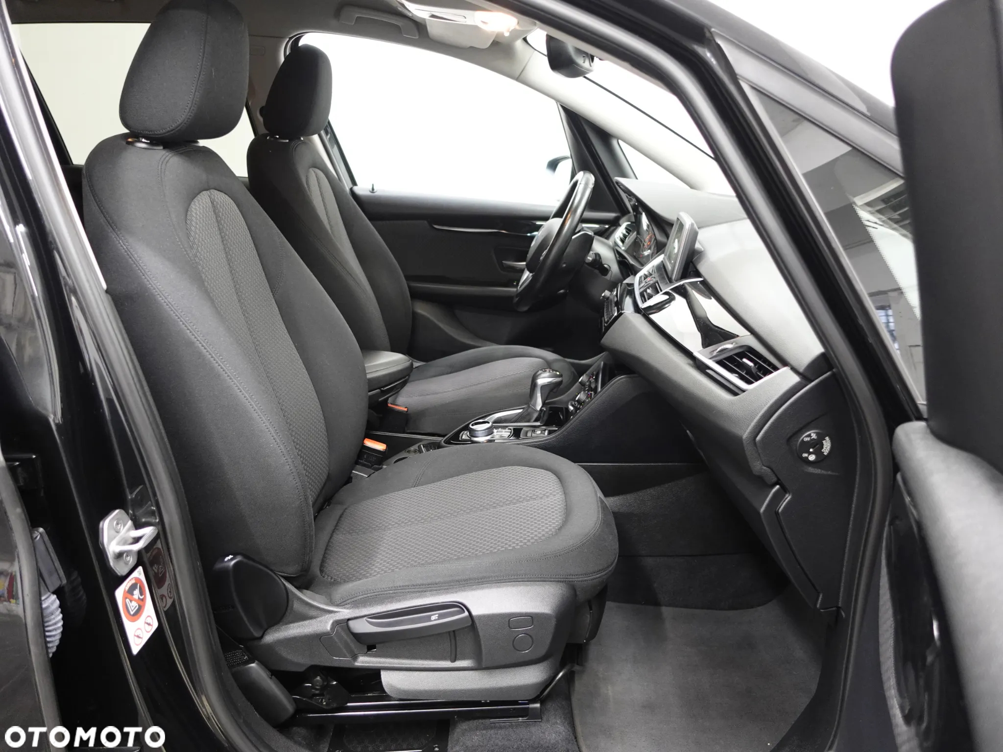 BMW Seria 2 218d Gran Tourer Advantage - 30