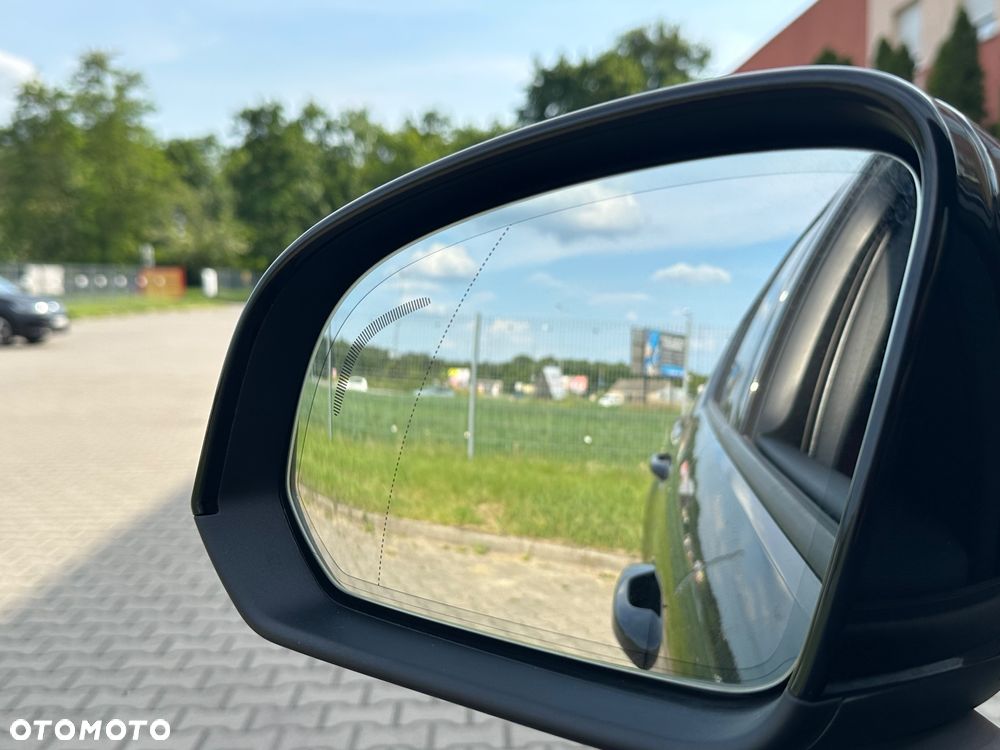 Volvo XC 40 - 24