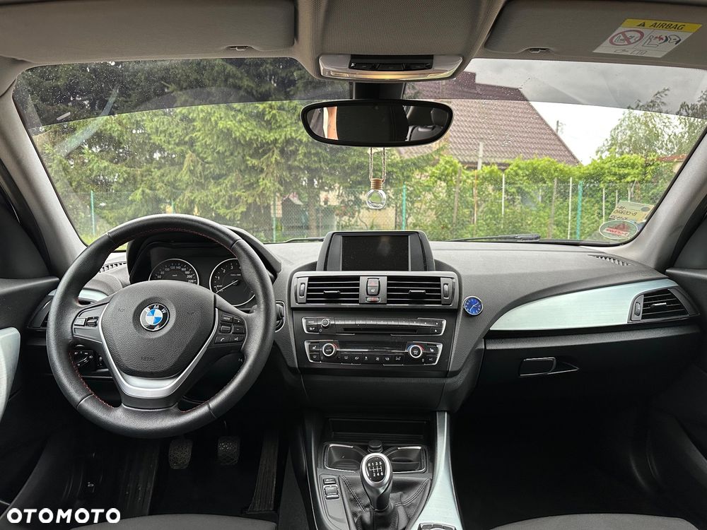 BMW Seria 1 - 22