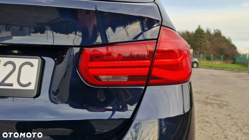 BMW Seria 3 320d Efficient Dynamic Edition - 11