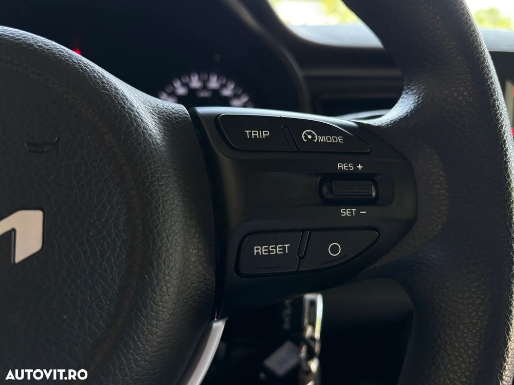 Kia Rio 1.2 MPI 5MT Urban - 19