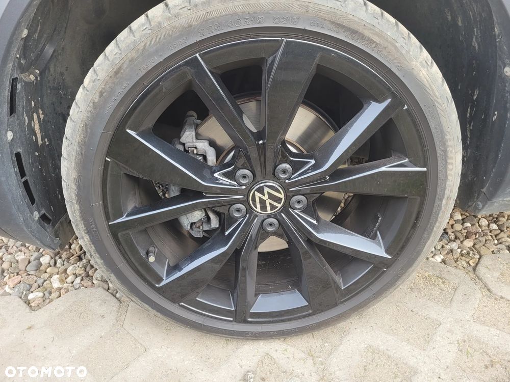 Volkswagen T-Roc - 8