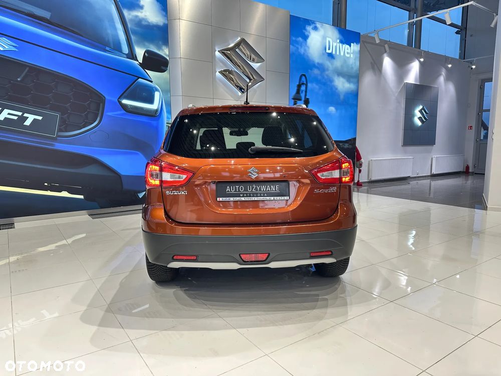 Suzuki SX4 ver-1-0-t-premium - 6