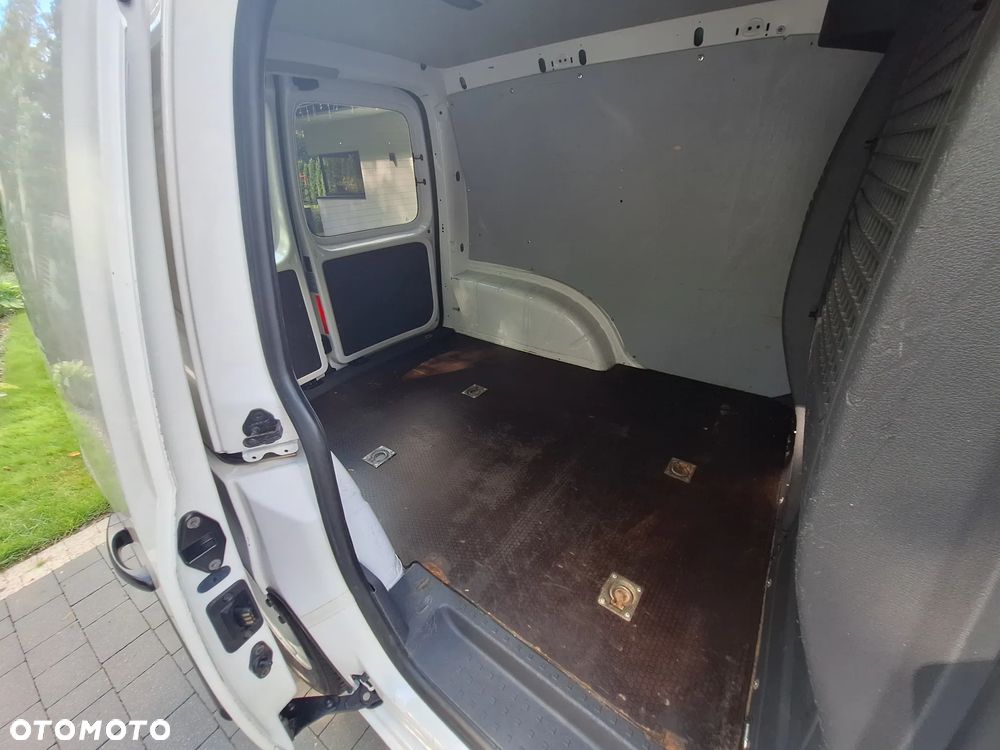 Volkswagen Caddy - 8