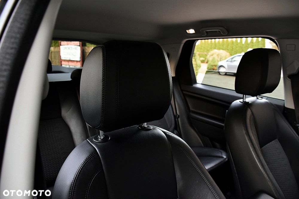 Land Rover Discovery Sport 2.0 TD4 Pure - 36