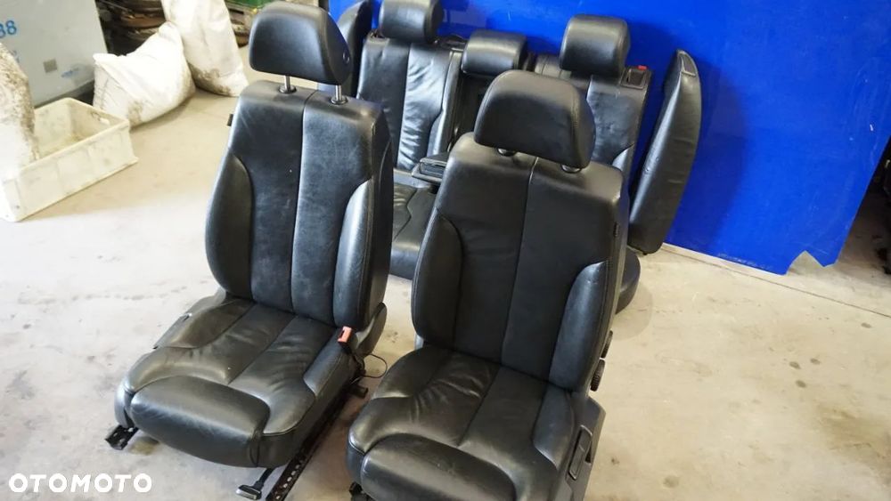 VOLKSWAGEN PASSAT B6 / FOTEL / KANAPA / KOMPLET MATERIAŁOWE (dostępne 3 komplety foteli) - 40