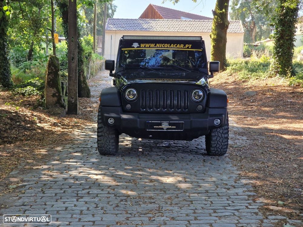 Jeep Wrangler - 33