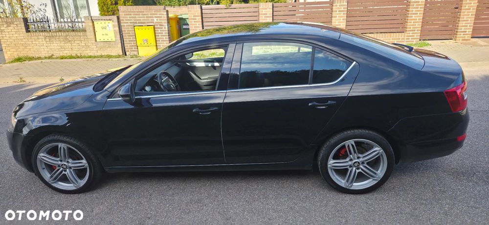 Skoda Octavia Combi 1.6 TDI (Green tec) DSG Ambition - 3