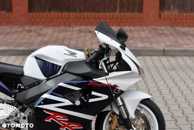 Honda CBR - 8