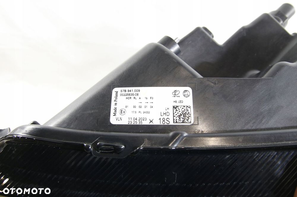 reflektor lampa standard led europa oryginał skoda karoq 57a 57 lift 2022- - 3