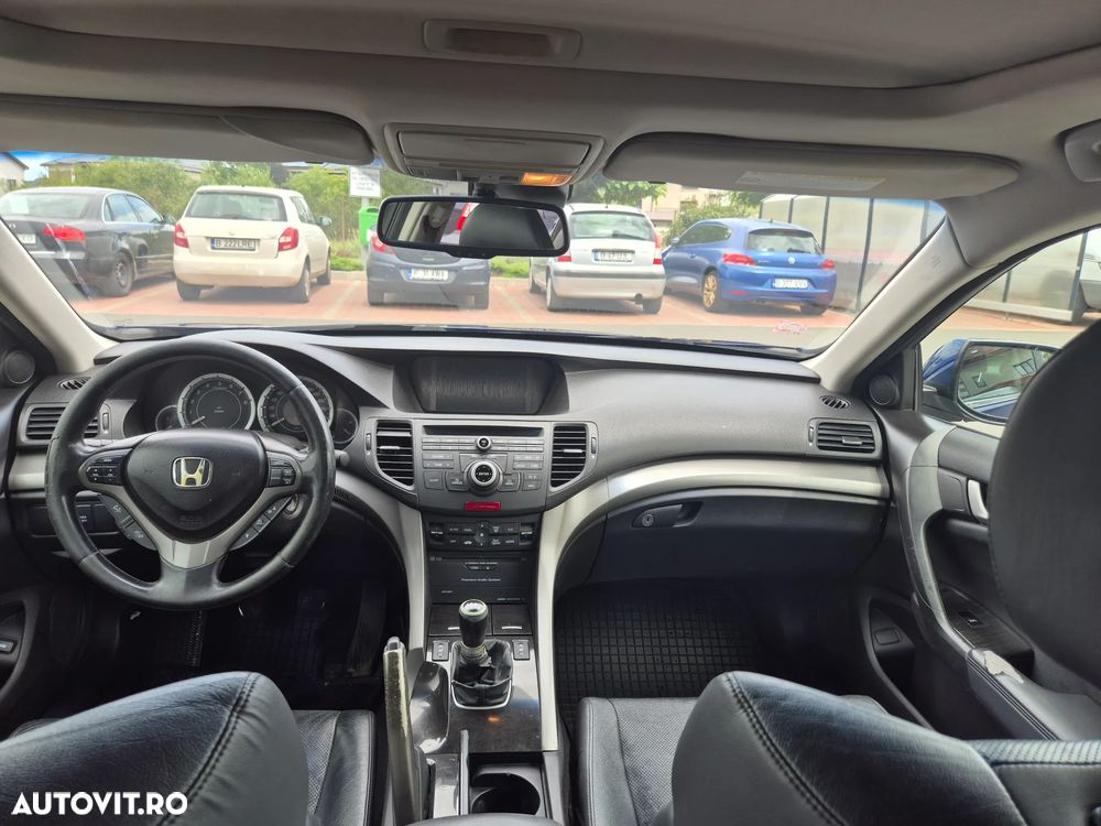 Honda Accord 2.0i Executive - 4