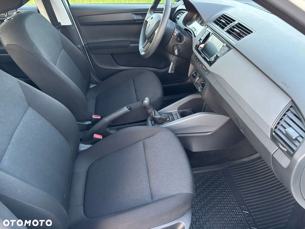 Skoda Fabia 1.0 MPI Active - 11