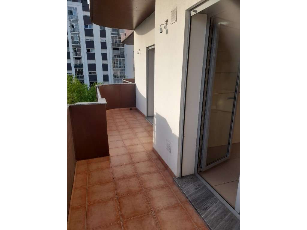 Apartamento T3 - Gândara dos Olivais (Qta de Alçada) - Grande imagem: 3/27