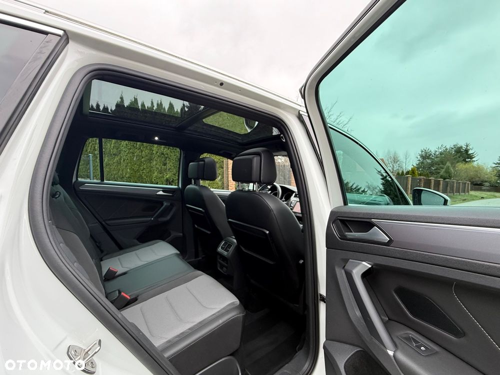 Volkswagen Tiguan - 32