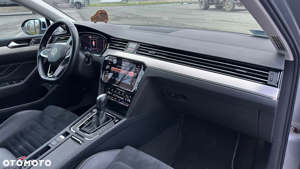 Volkswagen Passat 2.0 TDI EVO Elegance DSG - 15