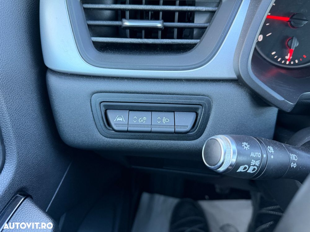 Renault Captur BLUE dCi 115 BUSINESS EDITION - 22