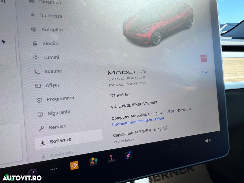 Tesla Model 3 Long Range AWD Premium - 35