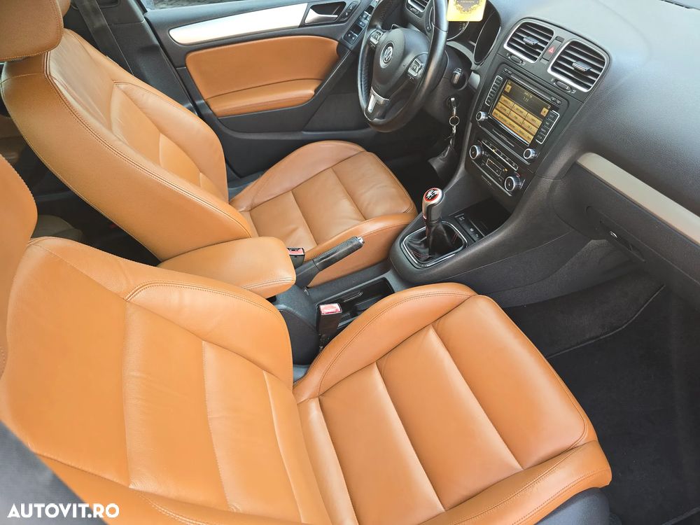 Volkswagen Golf 1.4 TSI Individual - 8