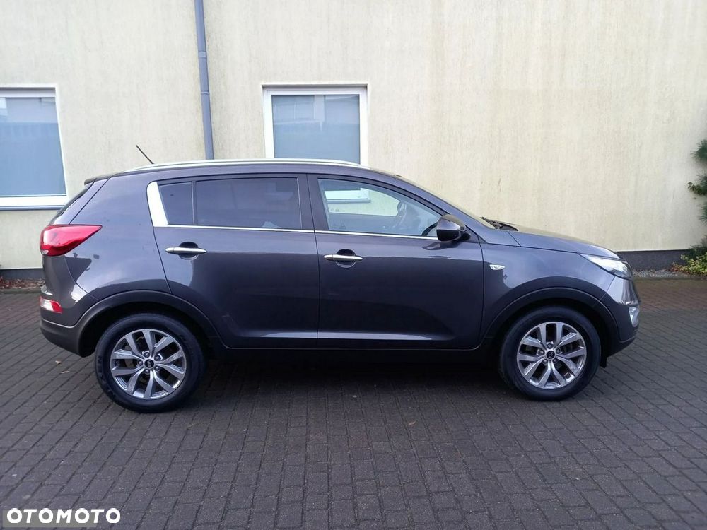 Kia Sportage 1.7 CRDI 2WD Dream-Team Edition - 17