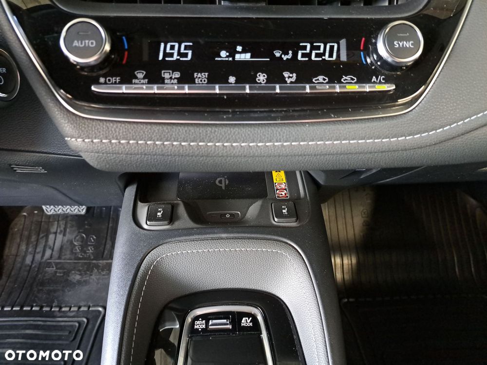 Toyota Corolla 1.8 Hybrid Style - 28