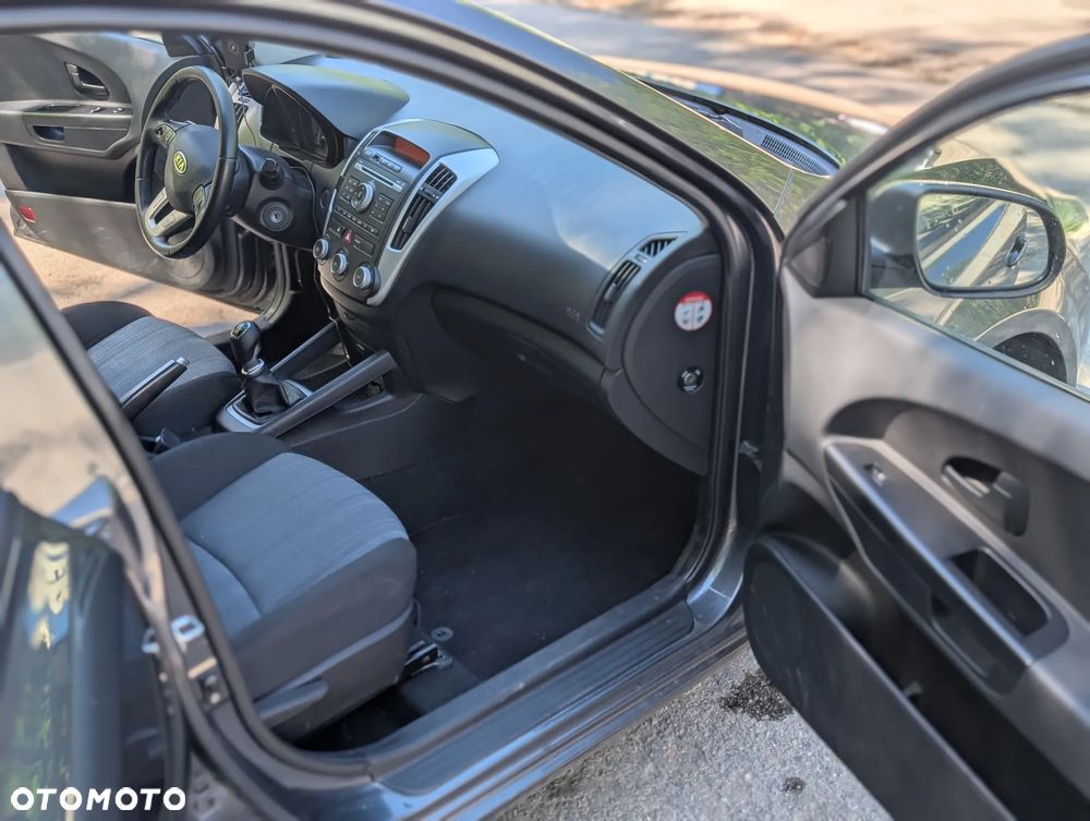 Kia Ceed 1.4 M - 25