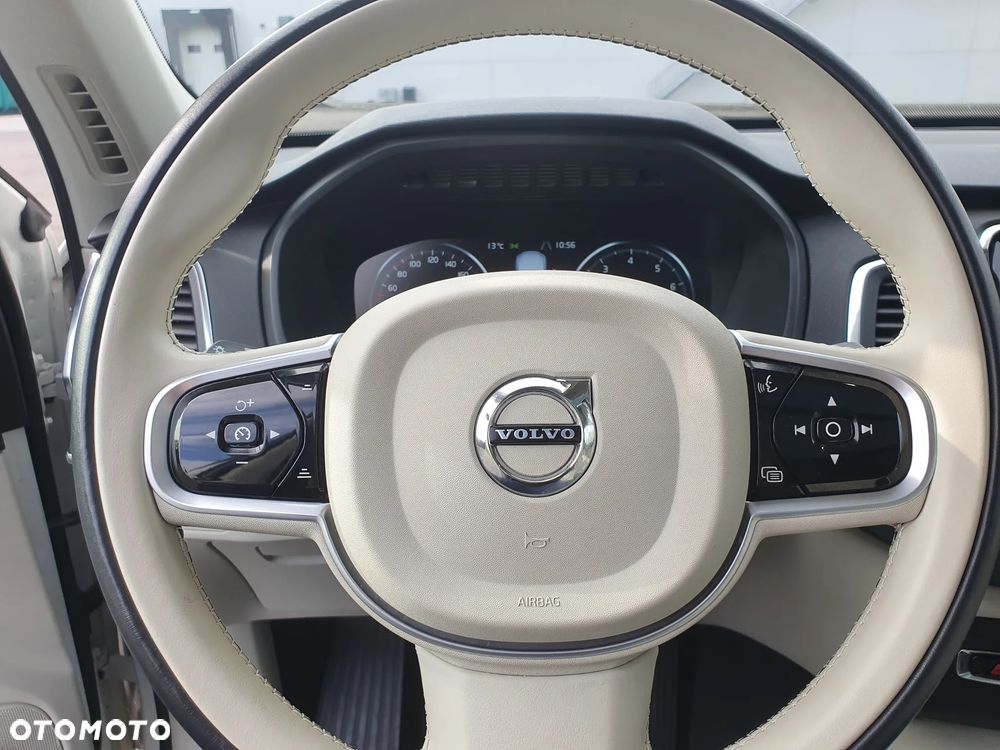 Volvo XC 90 T6 GPF AWD Momentum - 23