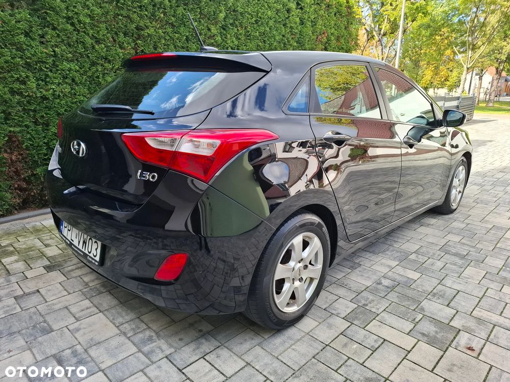 Hyundai i30 blue 1.4 YES Gold - 4