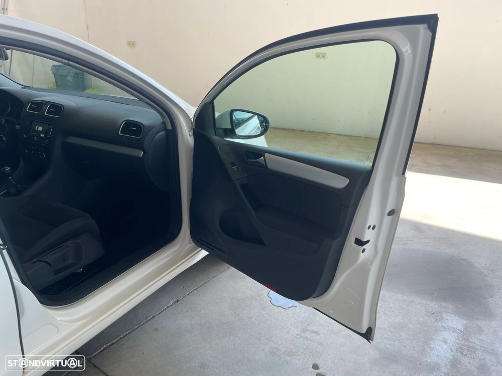 VW Golf 2.0 TDi DPF Style - 14