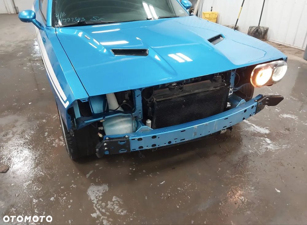 Dodge Challenger 5.7 R/T - 9