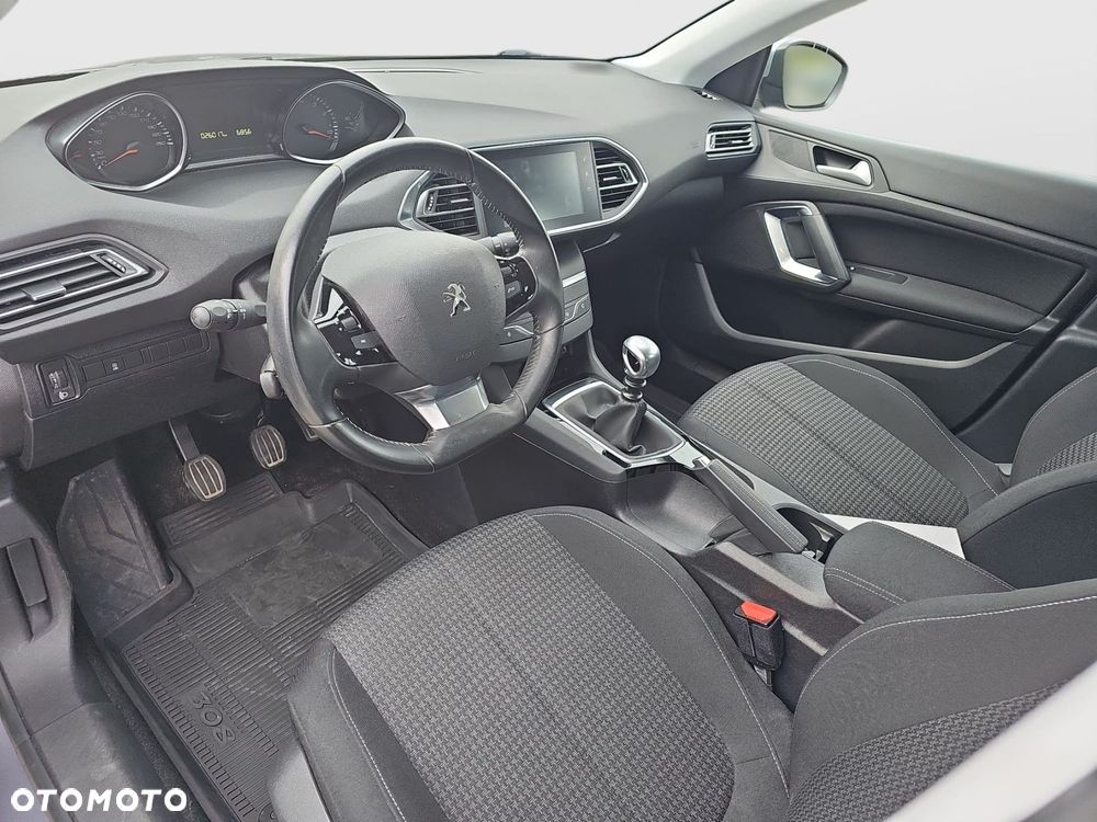 Peugeot 308 1.2 PureTech Active Pack S&S - 11