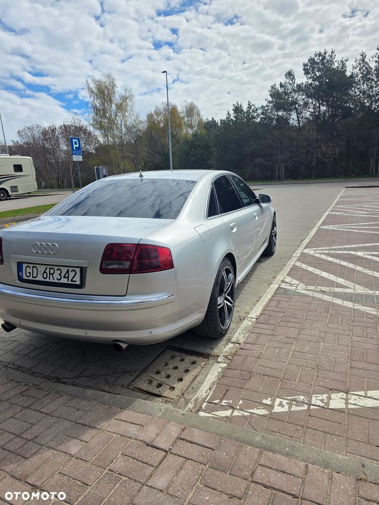 Audi A8 4.2 FSI Quattro - 4
