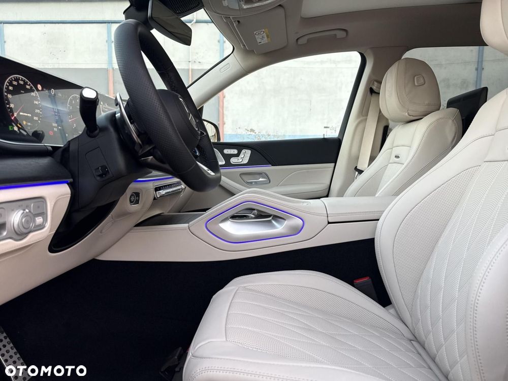 Mercedes-Benz GLS - 12