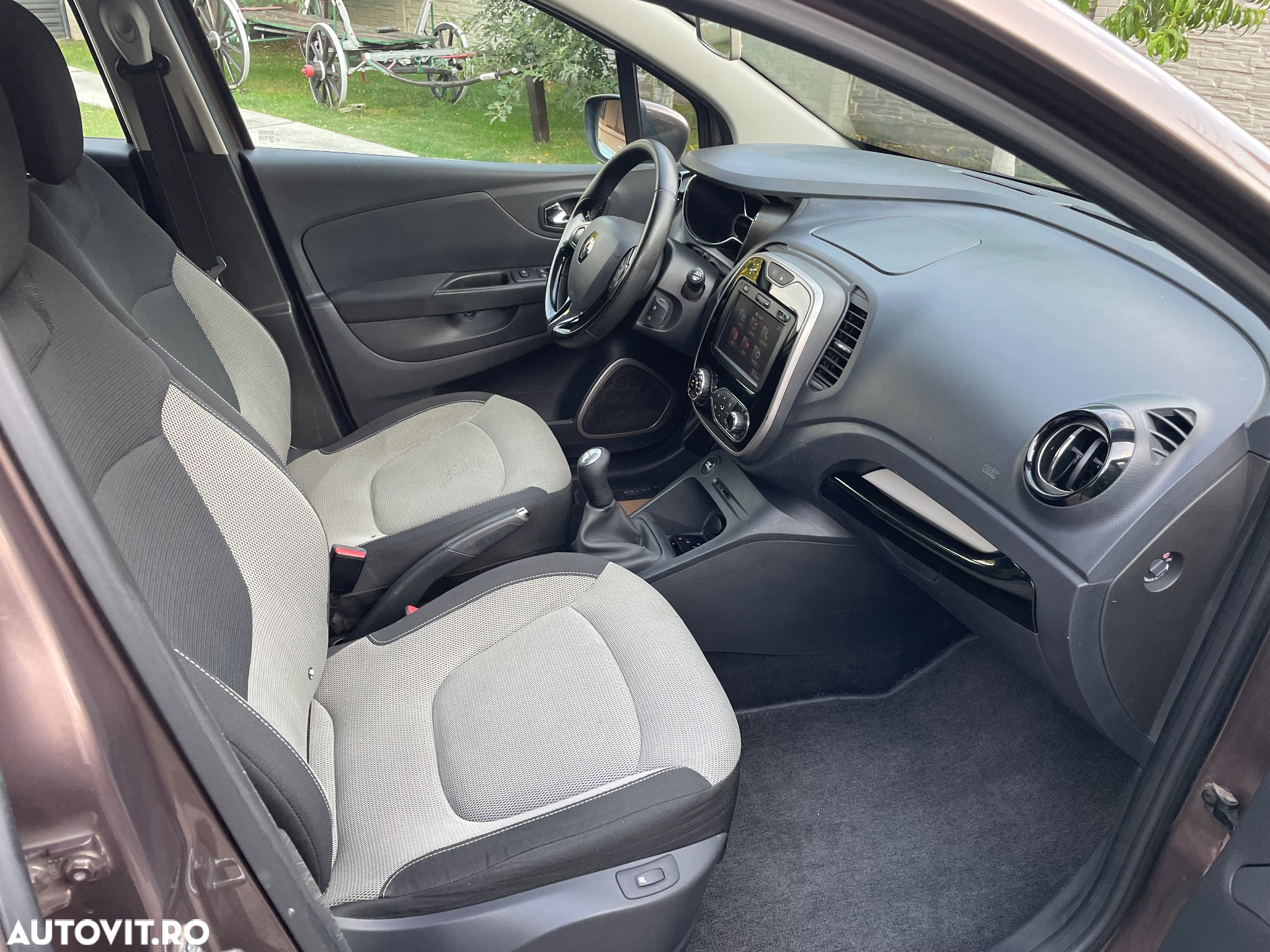 Renault Captur - 17