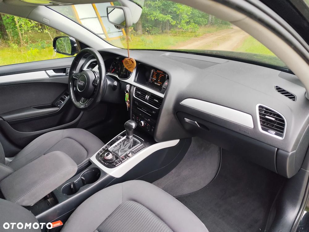 Audi A4 Avant 2.0 TDI Sport S tronic - 25