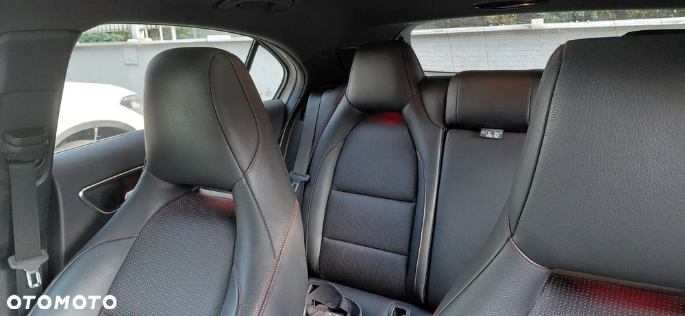 Mercedes-Benz Klasa A 220 4-Matic AMG Line - 5