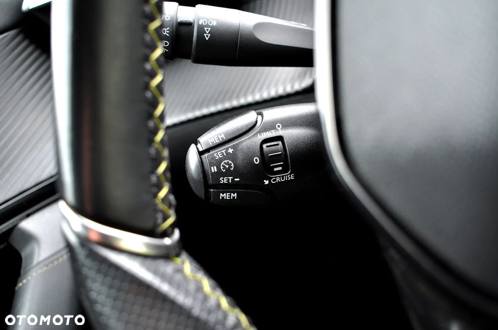 Peugeot 2008 ver-1-5-bluehdi-gt-s-s - 38