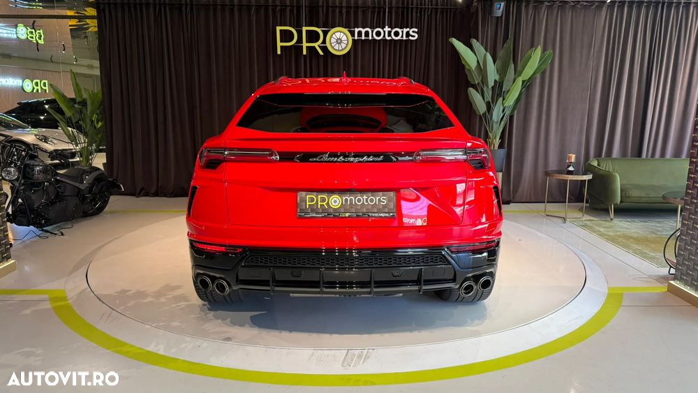 Lamborghini URUS - 7