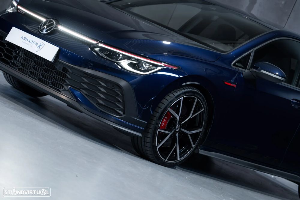 Volkswagen Golf 2022 photo 2