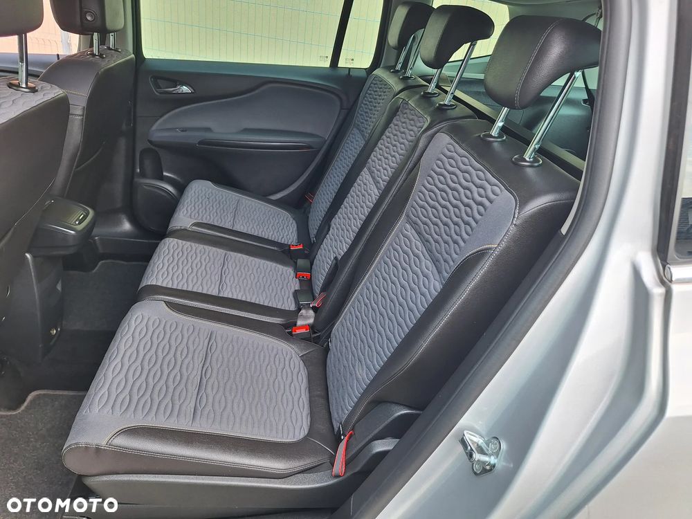Opel Zafira - 18