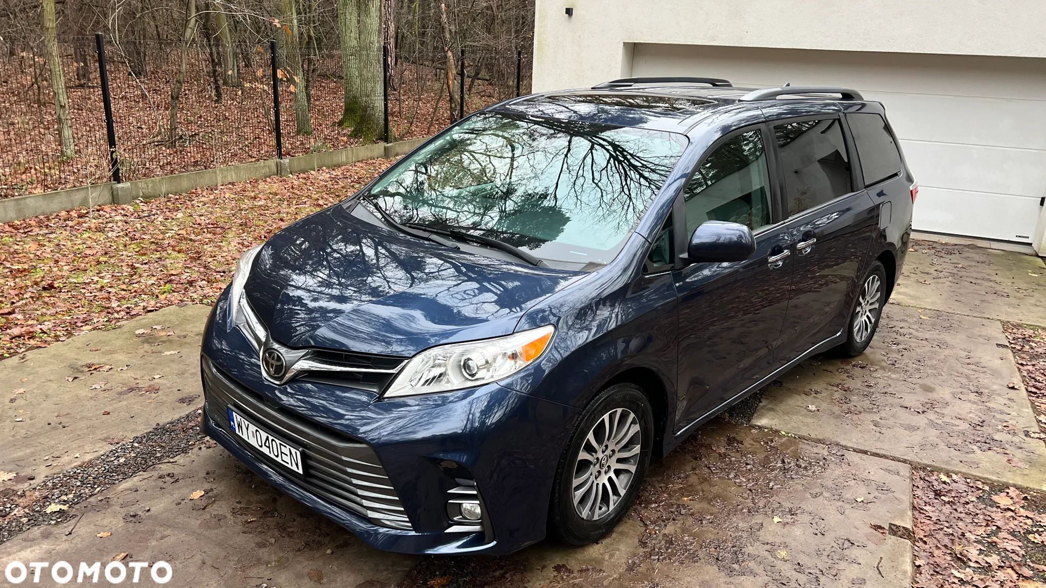 Toyota Sienna 3.5 V6 - 1