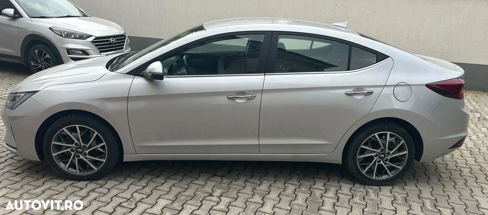 Hyundai Elantra 1.6 MPi Classic - 1