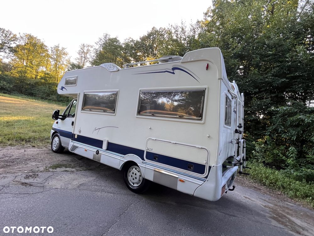 Fiat Moncayo Halcon 425 - 28