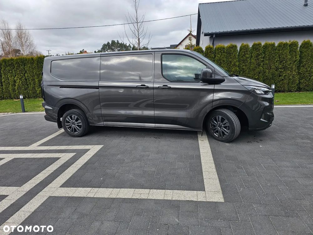 Ford TRANSIT CUSTOM - 2