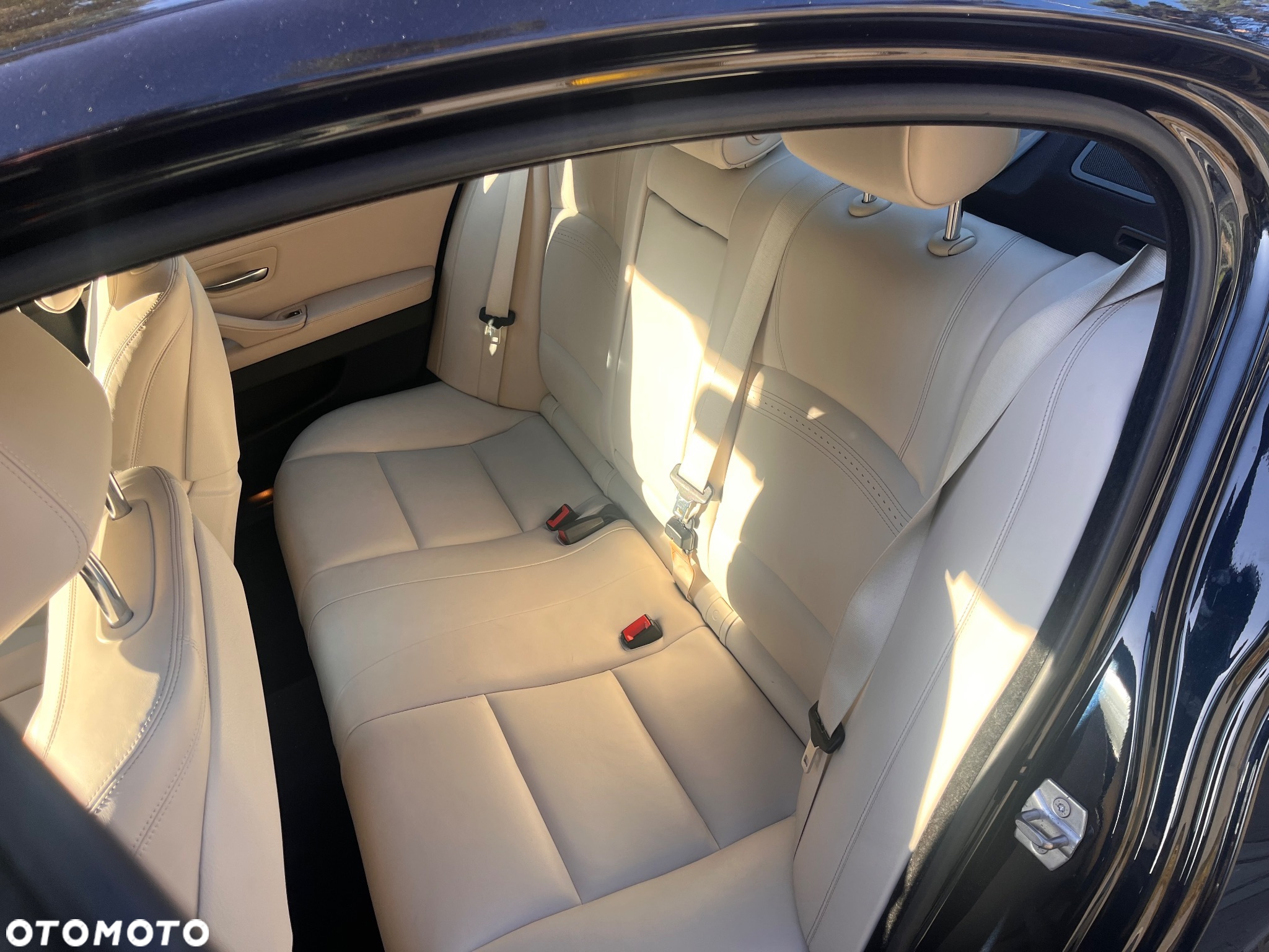 BMW Seria 5 535i xDrive - 7