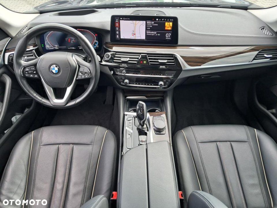BMW Seria 5 - 21