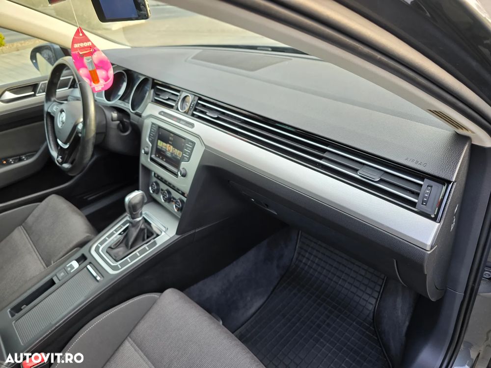 Volkswagen Passat 2.0 TDI DSG Comfortline - 8